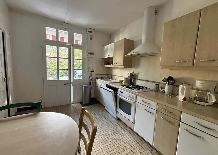 Holiday home Maison Proche 3ch - Fr-1-194-320